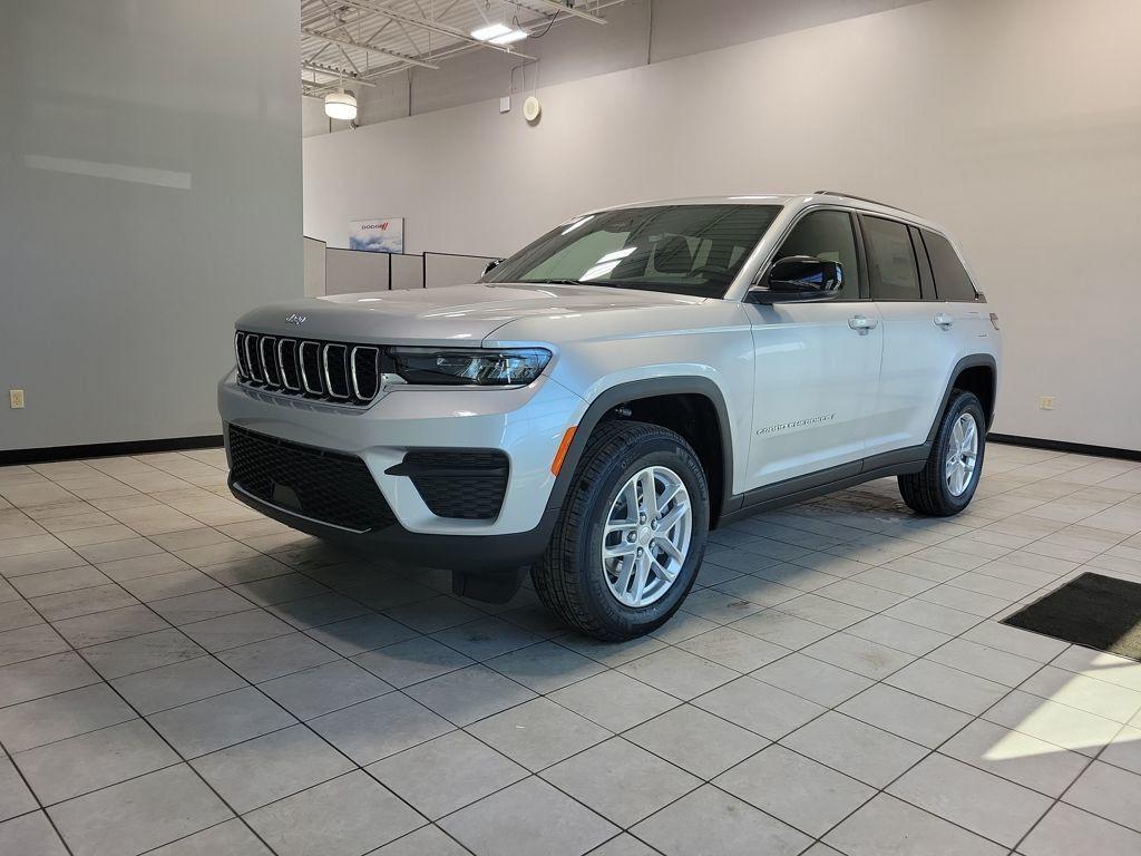 new 2026 Jeep Grand Cherokee car, priced at $40,414