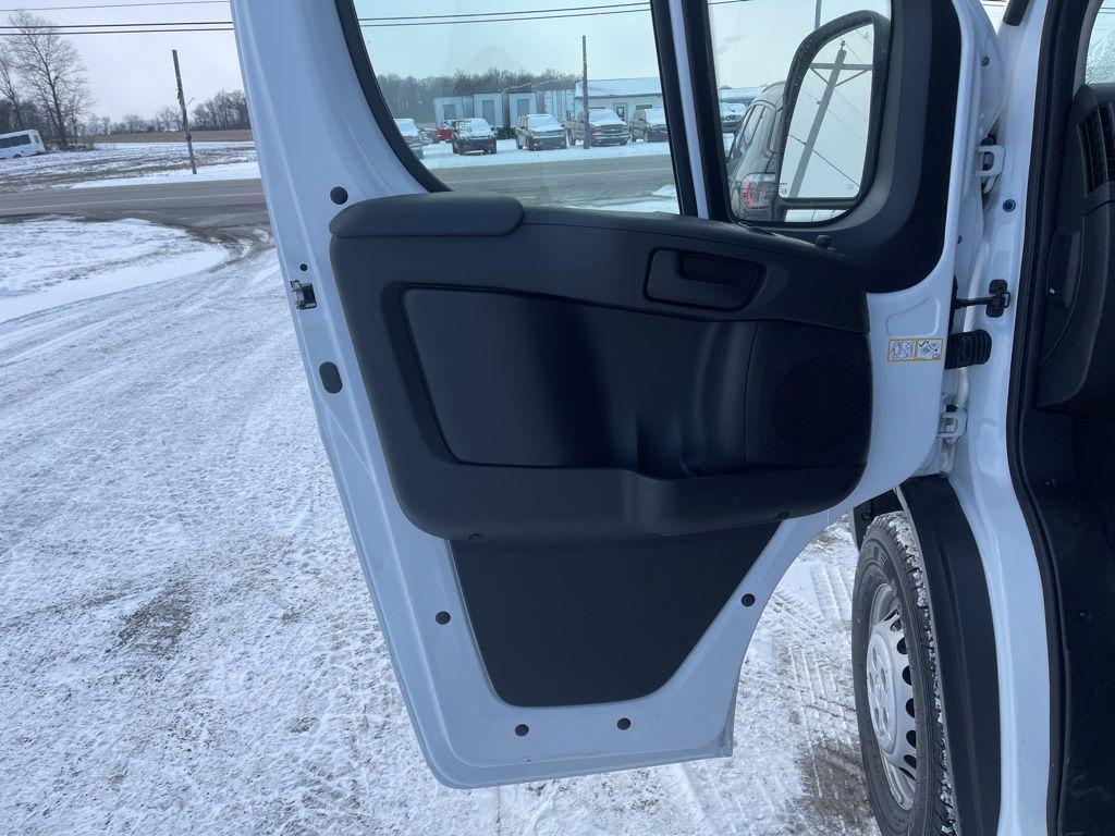 new 2025 Ram ProMaster 2500 car, priced at $46,677