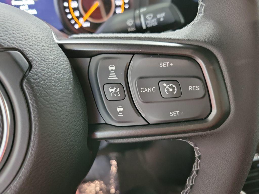 new 2025 Jeep Gladiator car, priced at $42,648