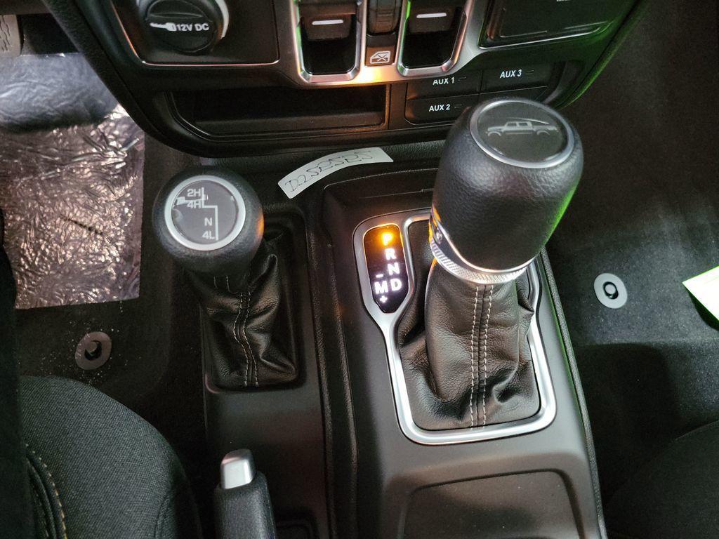 new 2025 Jeep Gladiator car, priced at $42,648