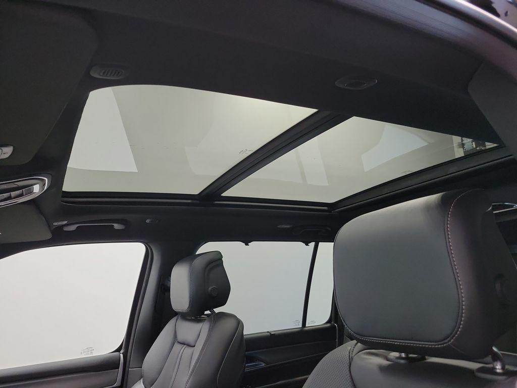 new 2026 Jeep Grand Wagoneer car, priced at $79,991