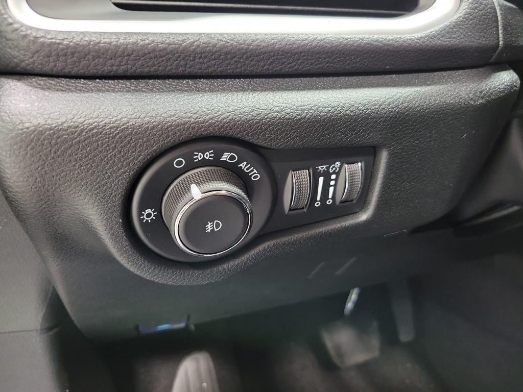 new 2026 Chrysler Pacifica car, priced at $47,305