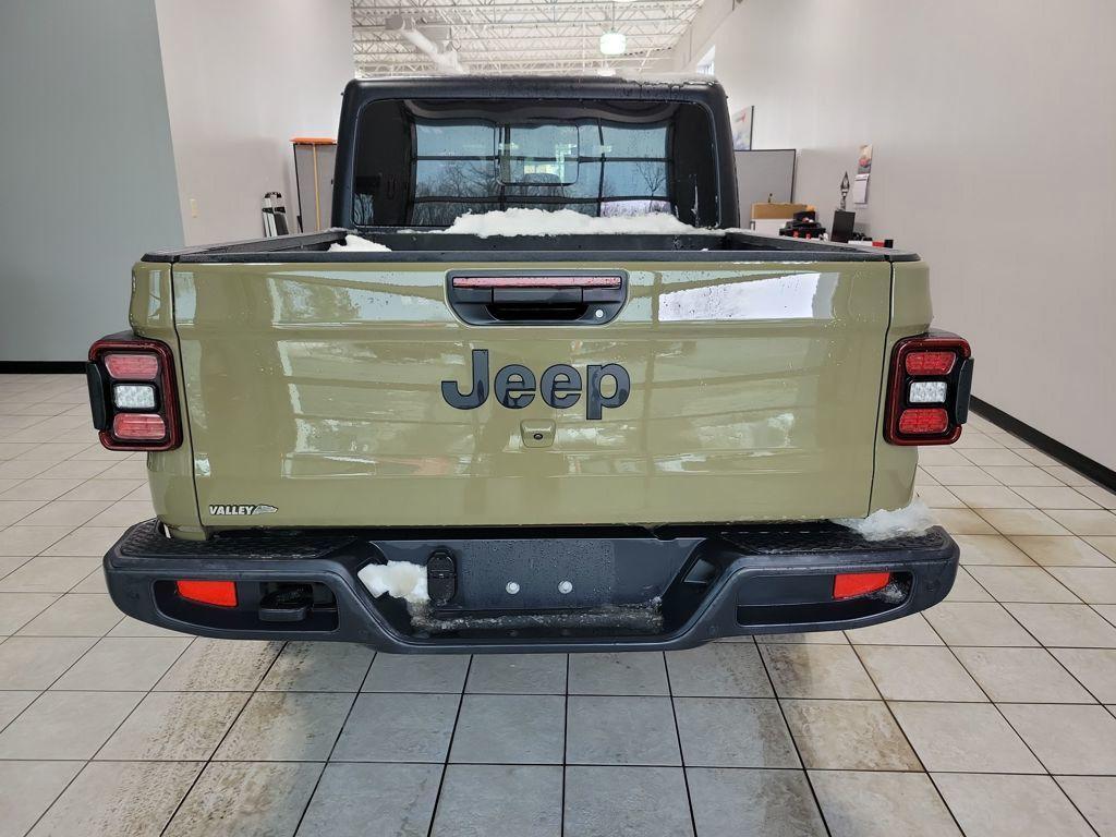 new 2025 Jeep Gladiator car, priced at $44,100