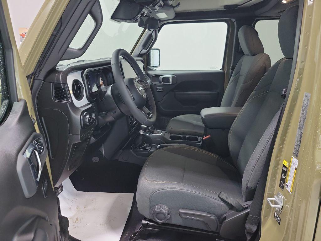 new 2025 Jeep Gladiator car, priced at $44,100