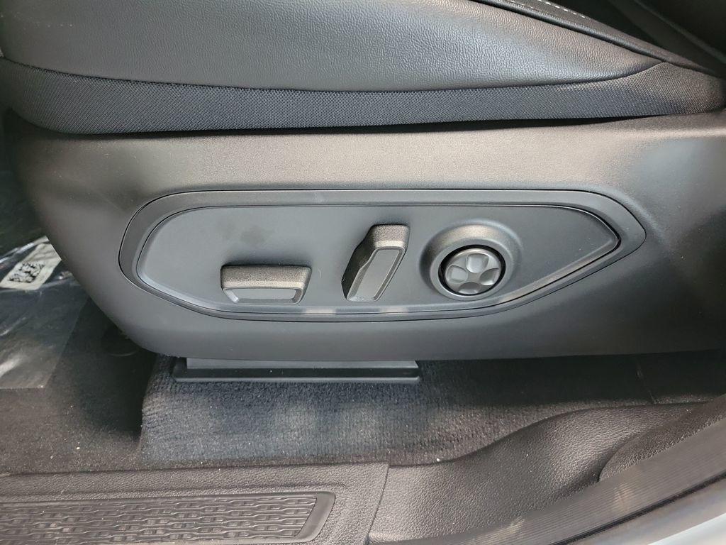 new 2025 Jeep Grand Cherokee L car, priced at $44,791