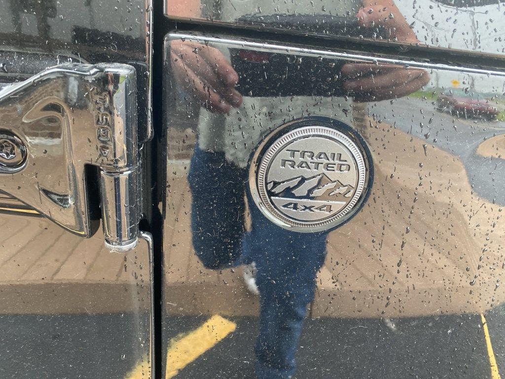 new 2025 Jeep Gladiator car, priced at $50,132