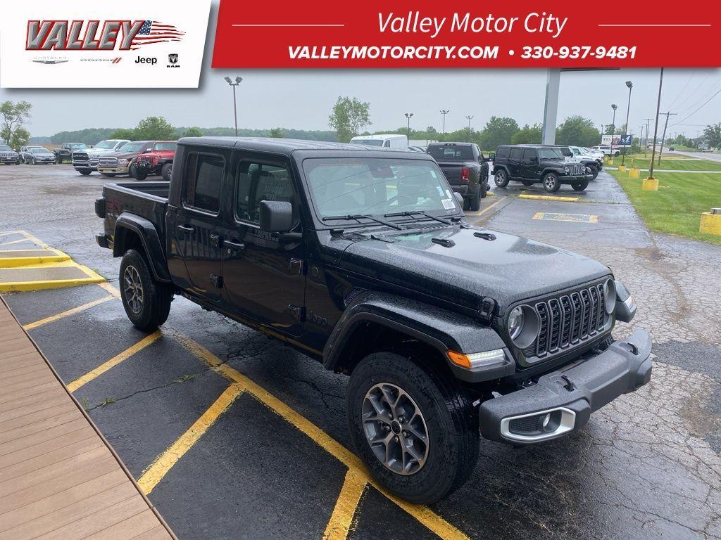 new 2025 Jeep Gladiator car, priced at $49,132