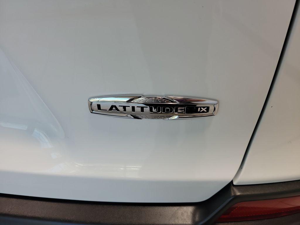 used 2022 Jeep Cherokee car, priced at $19,877