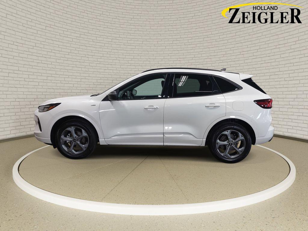 used 2024 Ford Escape car, priced at $23,304