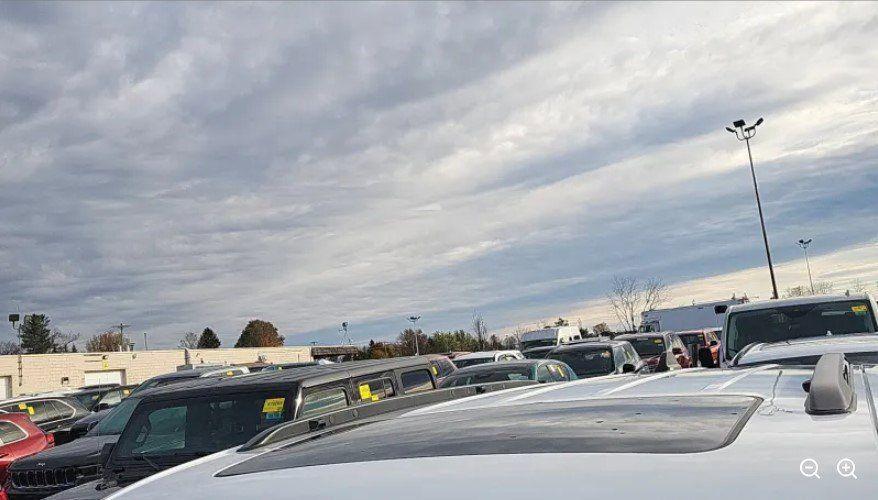 used 2023 Jeep Grand Cherokee car, priced at $27,760