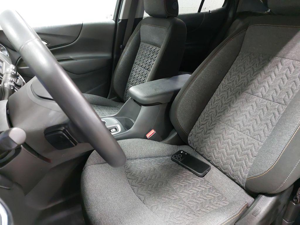 used 2022 Chevrolet Equinox car, priced at $23,000