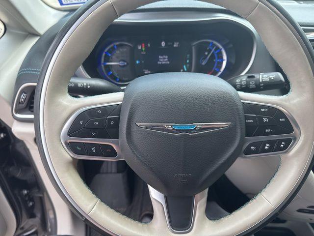 used 2020 Chrysler Pacifica Hybrid car, priced at $25,877