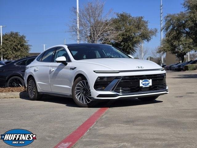 used 2024 Hyundai Sonata Hybrid car, priced at $28,991