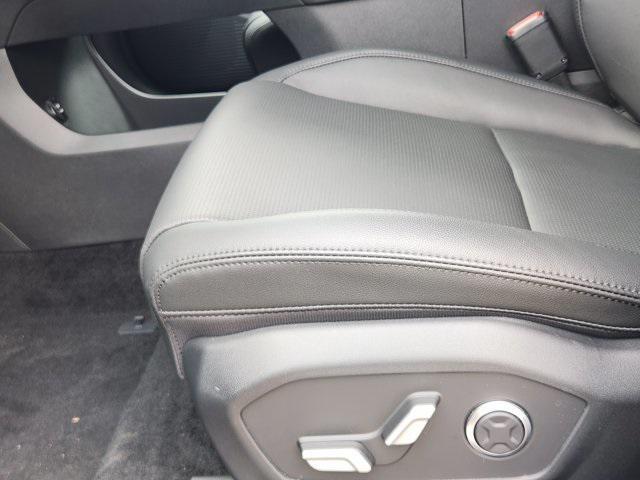 new 2026 Hyundai SANTA FE HEV car