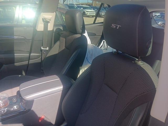 used 2022 Buick Envision car, priced at $22,991