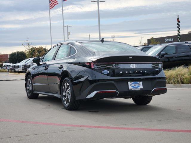 new 2026 Hyundai Sonata Hybrid car
