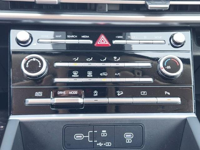 used 2025 Hyundai Santa Fe car, priced at $28,991