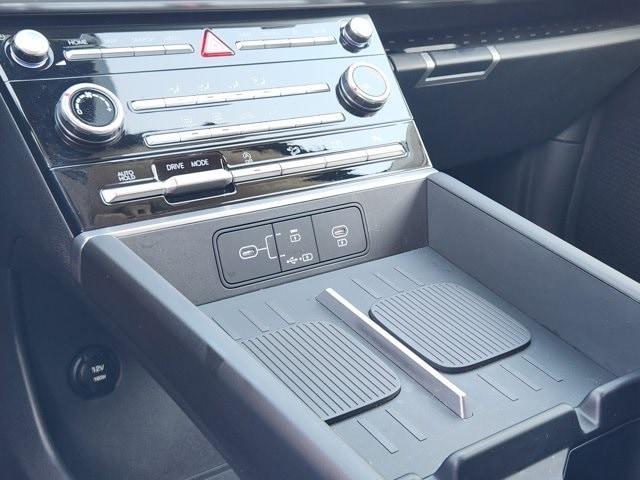 used 2025 Hyundai Santa Fe car, priced at $28,991