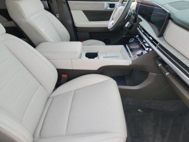 used 2025 Hyundai Santa Fe car, priced at $40,333