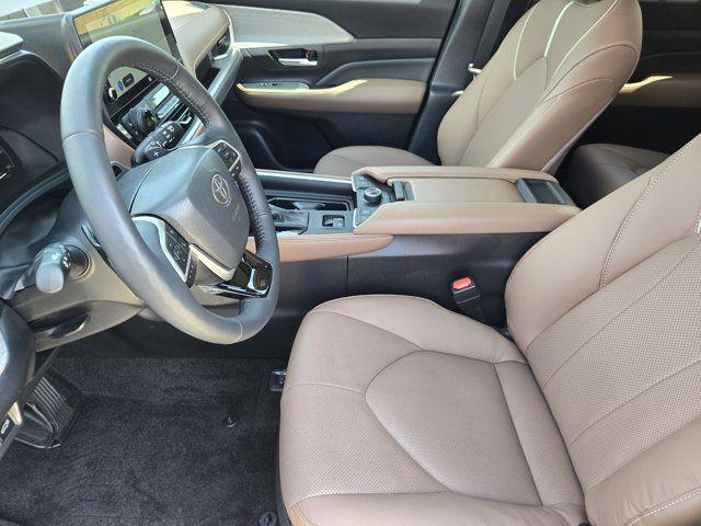 used 2025 Toyota Grand Highlander car, priced at $54,580