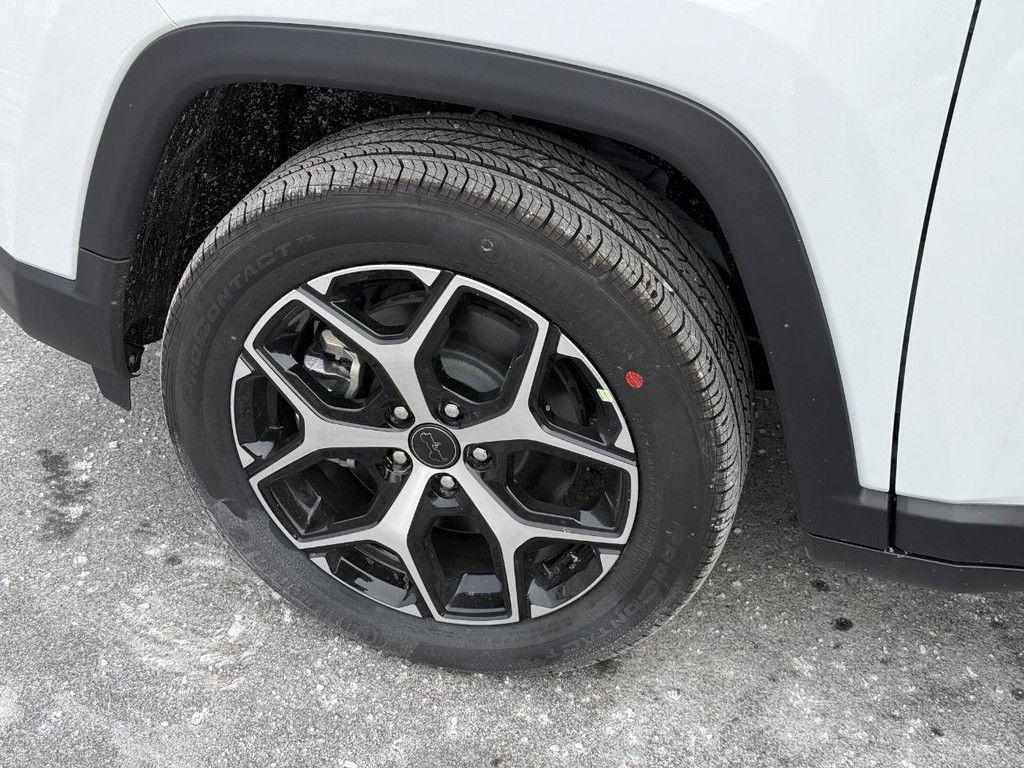 new 2026 Jeep Compass car, priced at $30,666