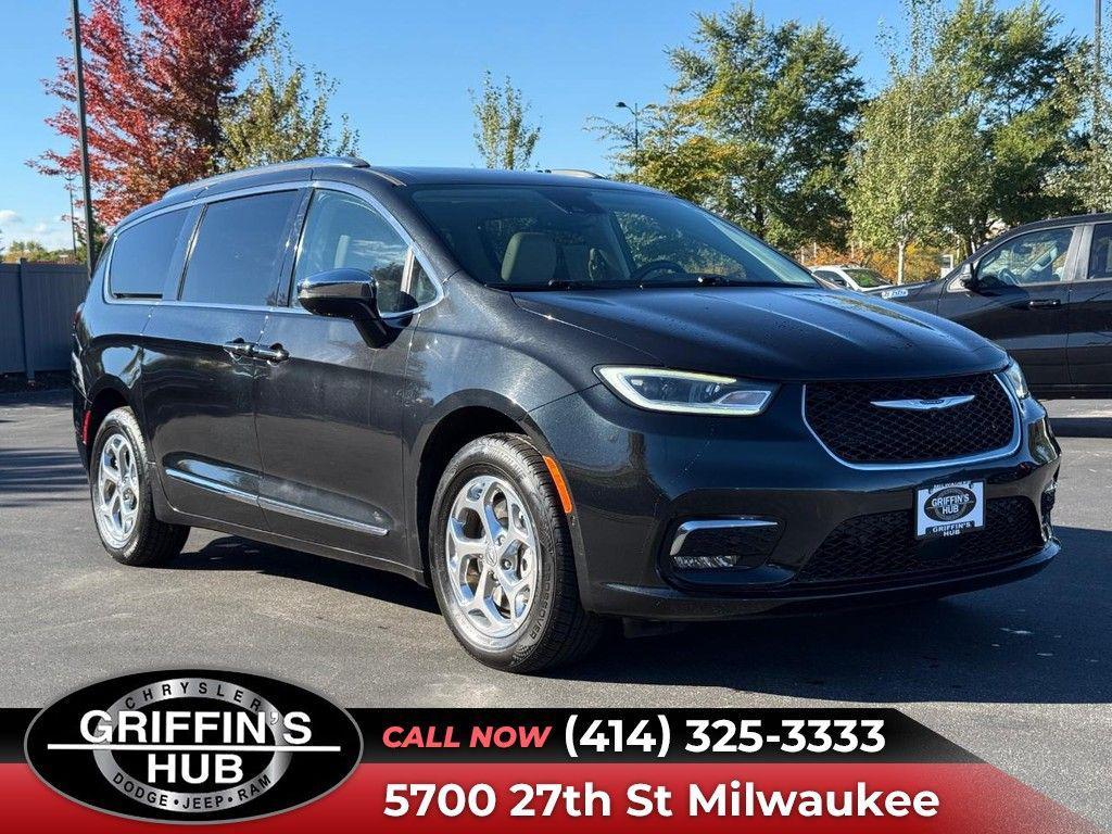 used 2021 Chrysler Pacifica car, priced at $33,228