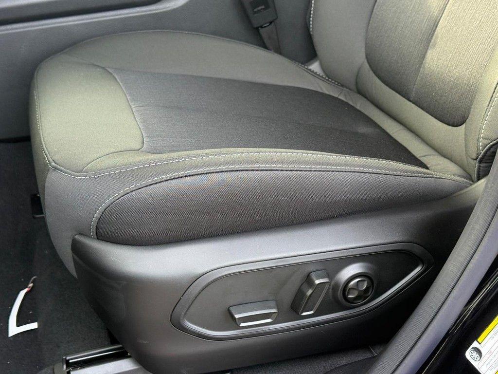 new 2025 Jeep Grand Cherokee car, priced at $40,405