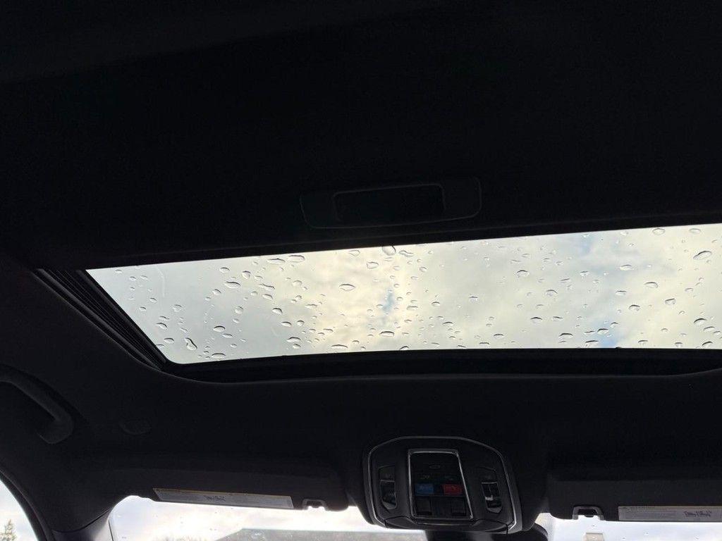 new 2025 Jeep Grand Cherokee car, priced at $42,701