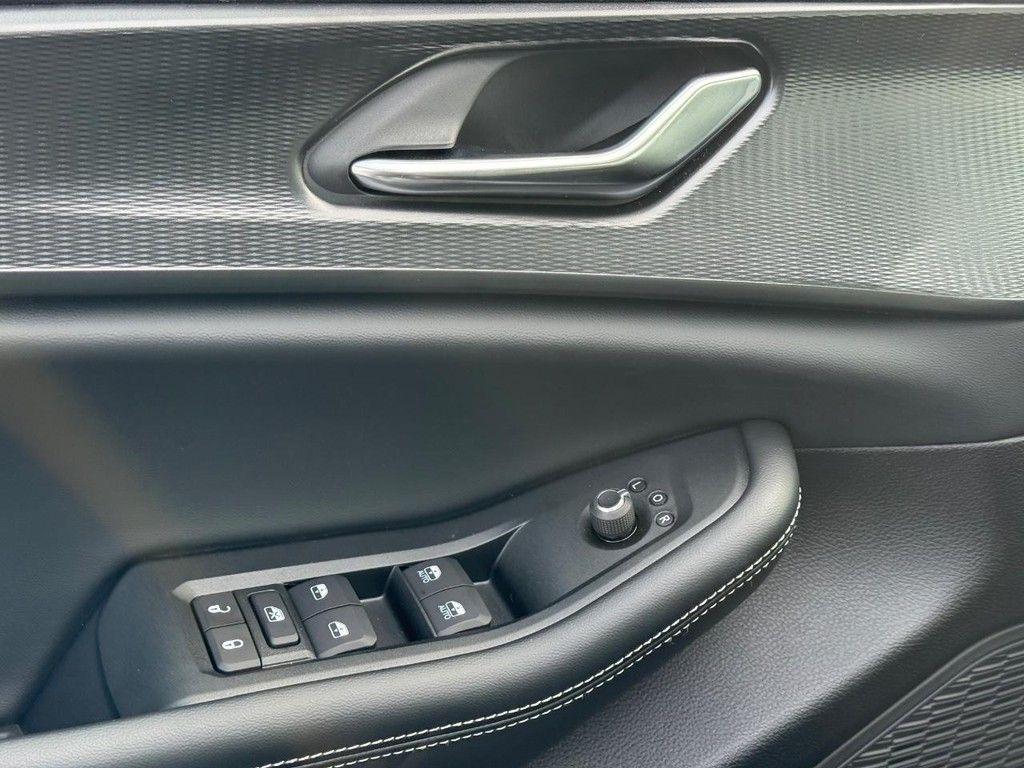 new 2025 Jeep Grand Cherokee car, priced at $43,130