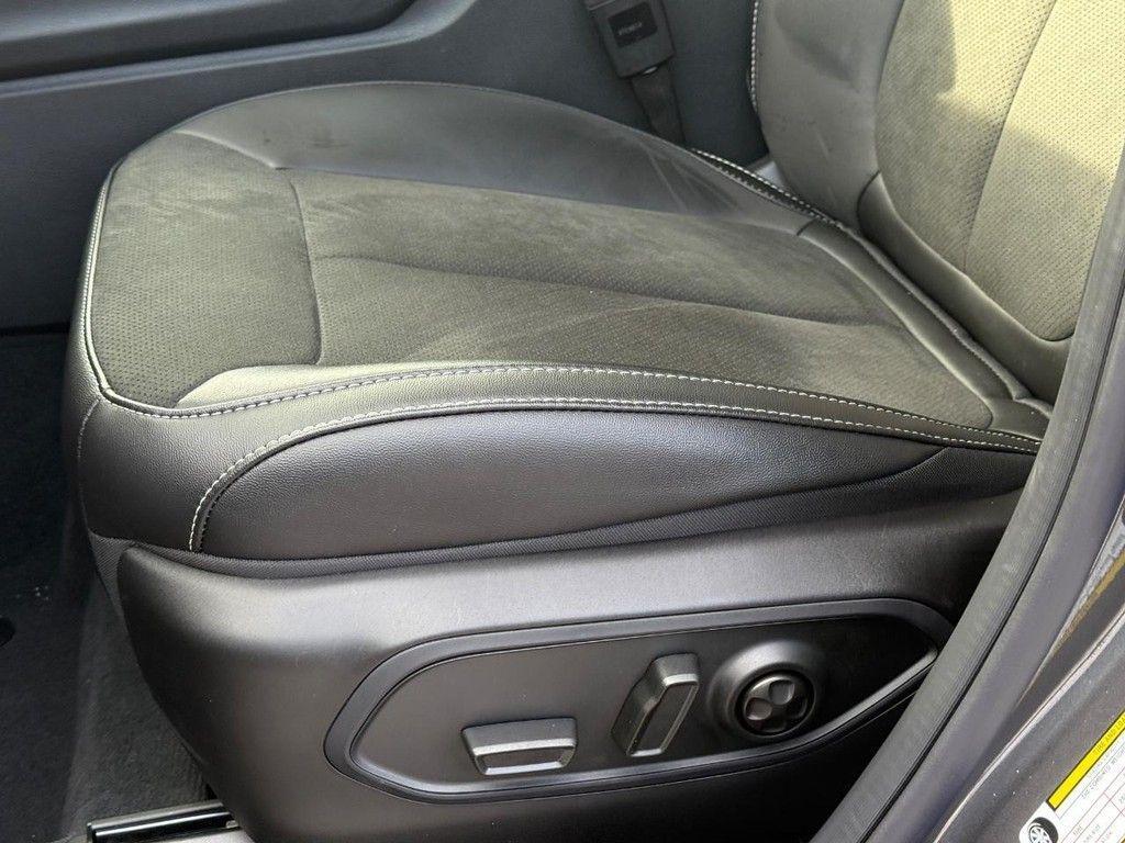 new 2025 Jeep Grand Cherokee car, priced at $43,130