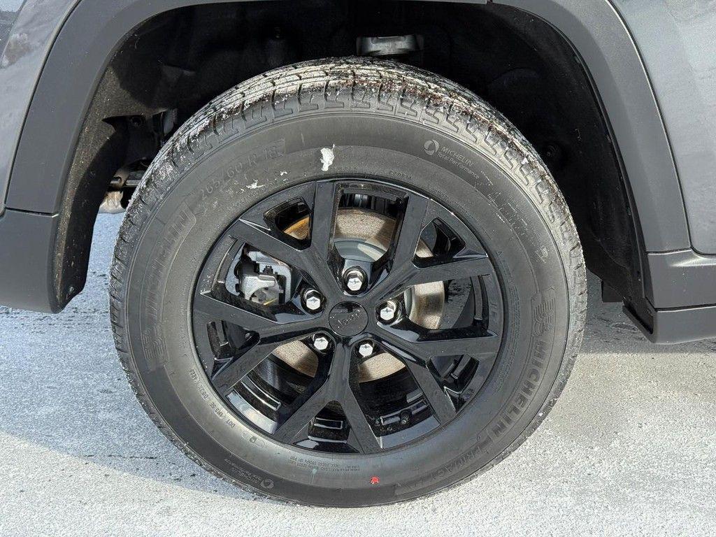 new 2025 Jeep Grand Cherokee car, priced at $43,130