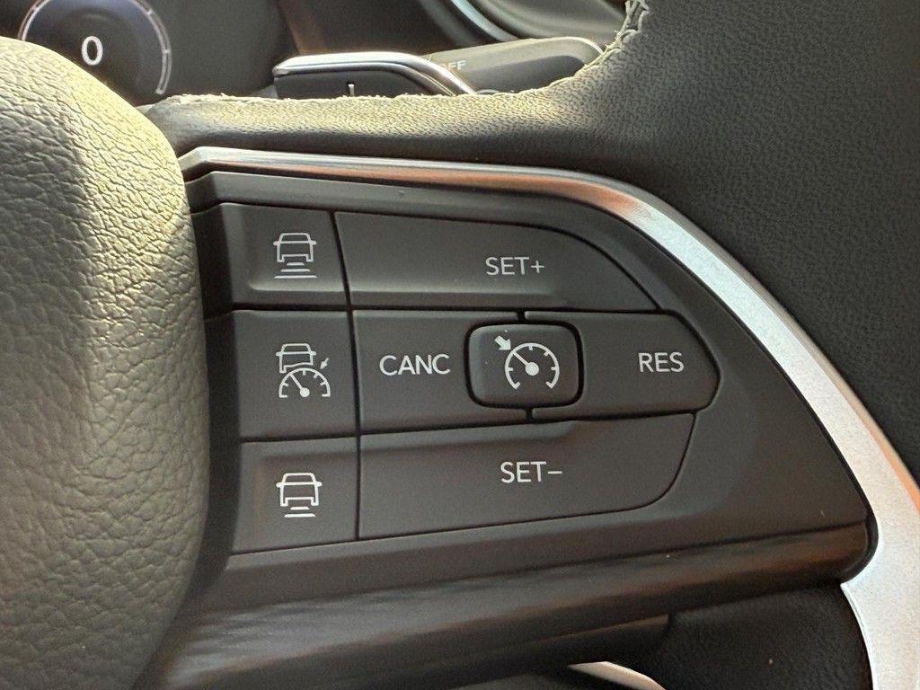 new 2025 Jeep Grand Cherokee car, priced at $43,130