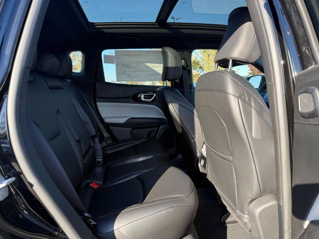 new 2026 Jeep Compass car, priced at $36,091