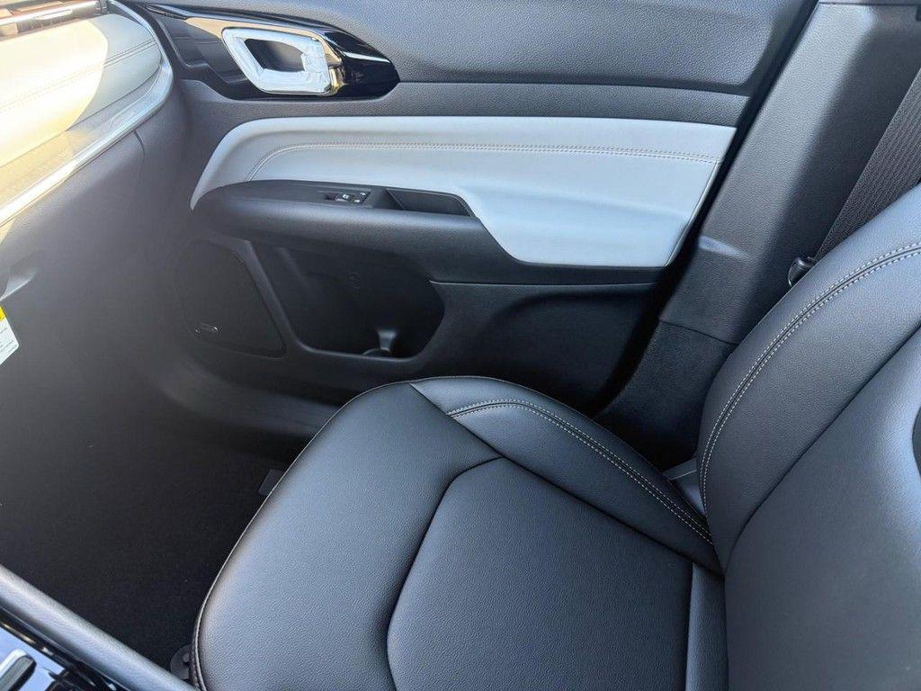 new 2026 Jeep Compass car, priced at $36,091