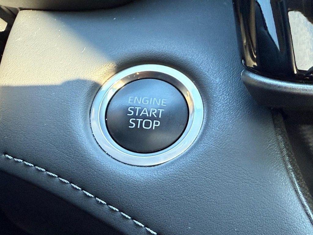 used 2024 Toyota Highlander car, priced at $39,949