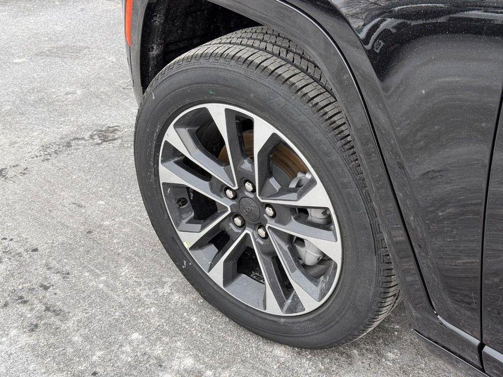 new 2025 Jeep Grand Cherokee car, priced at $55,668