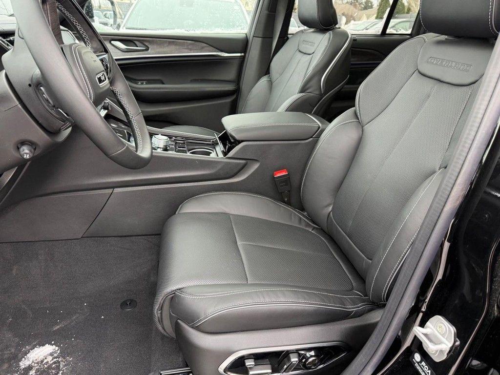 new 2025 Jeep Grand Cherokee car, priced at $55,668