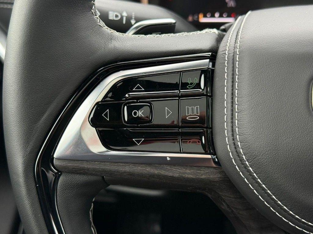 new 2025 Jeep Grand Cherokee car, priced at $55,668