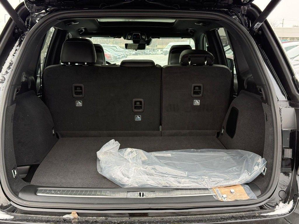 new 2025 Jeep Grand Cherokee car, priced at $55,668