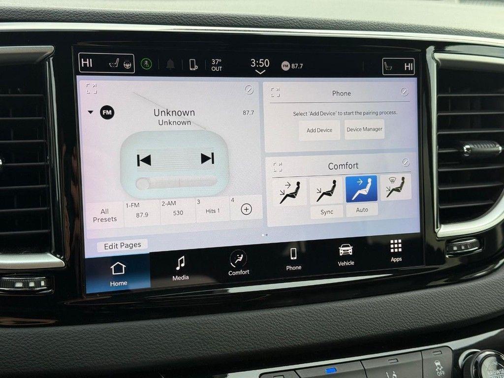 used 2024 Chrysler Pacifica car, priced at $28,994