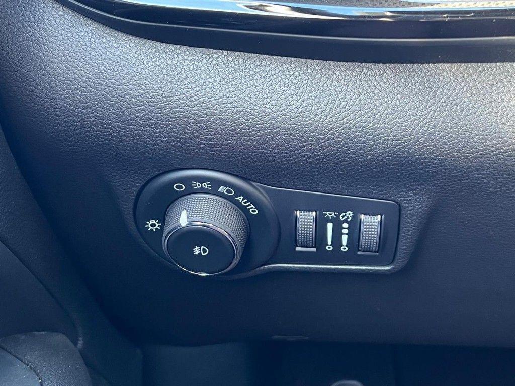 new 2026 Jeep Compass car, priced at $32,295