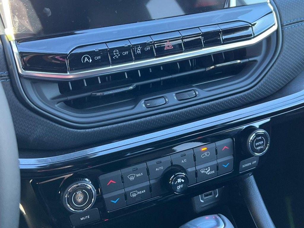 new 2026 Jeep Compass car, priced at $32,295