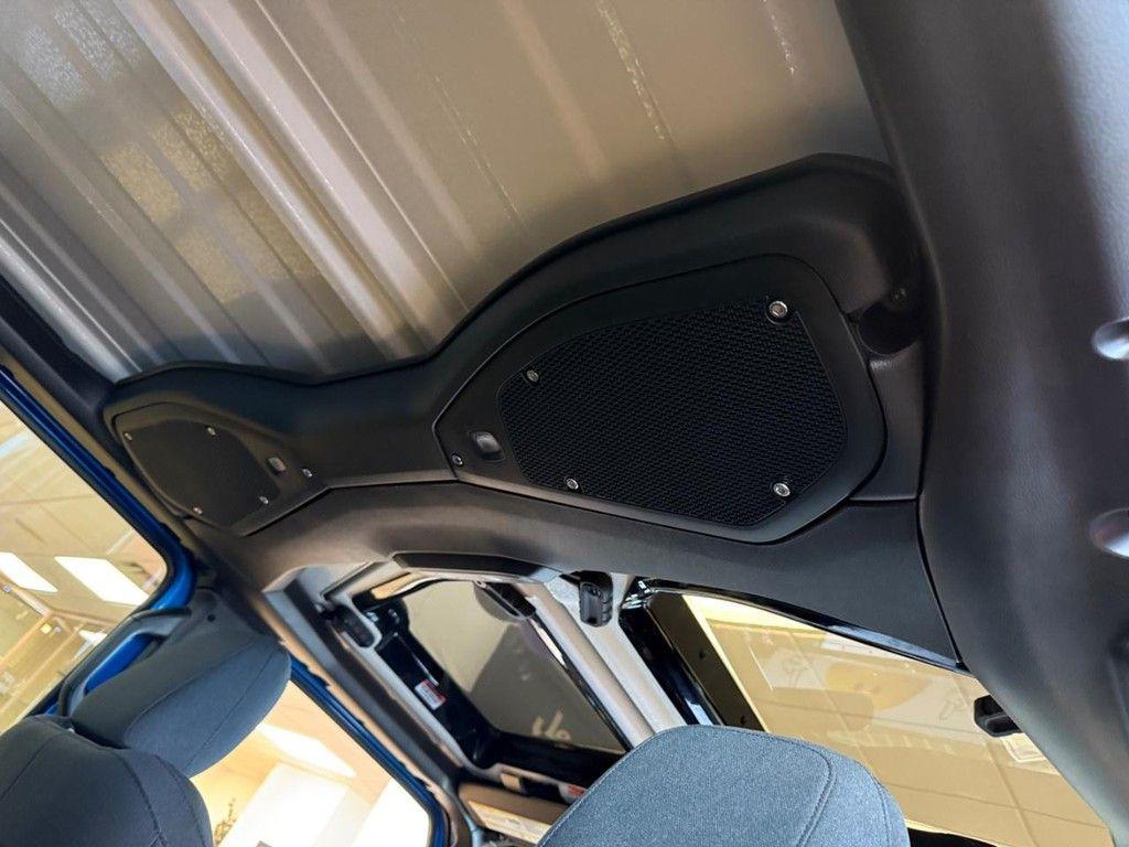 new 2025 Jeep Gladiator car, priced at $46,851