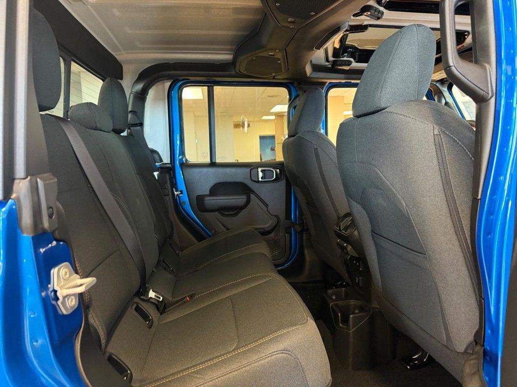 new 2025 Jeep Gladiator car, priced at $46,851