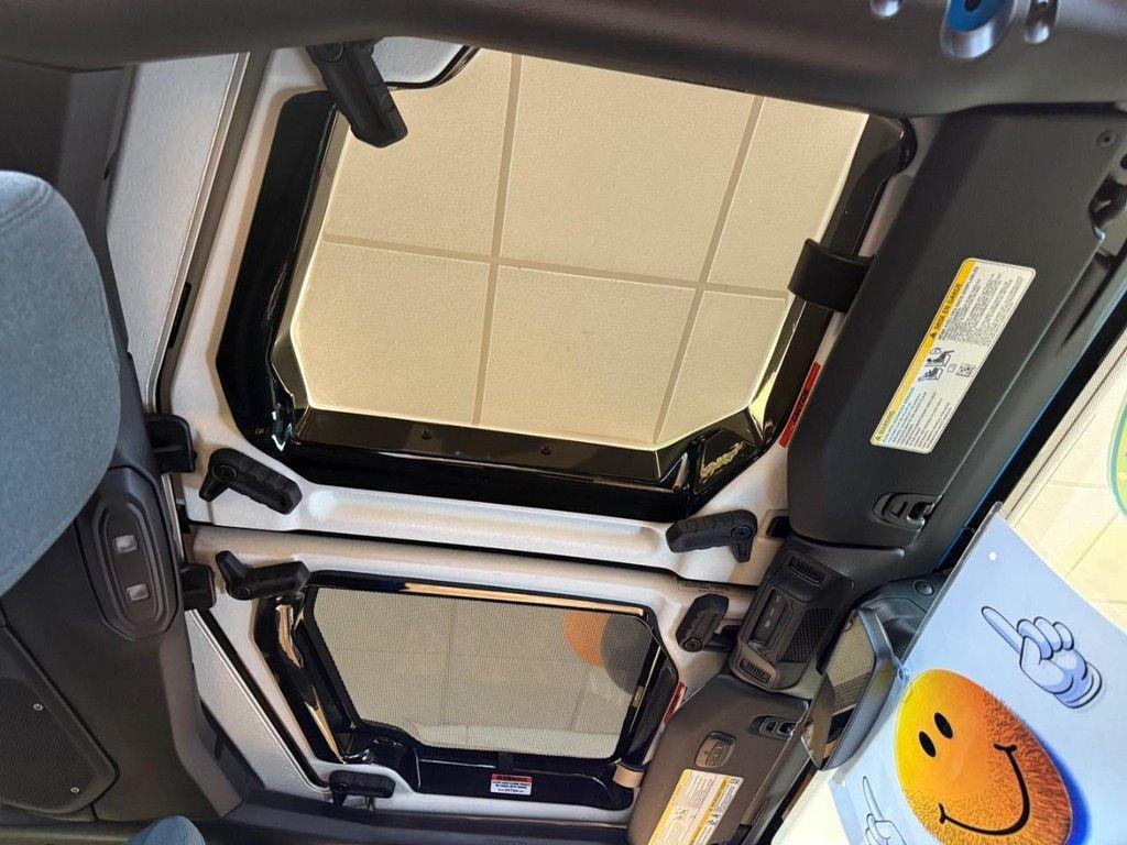 new 2025 Jeep Gladiator car, priced at $46,851