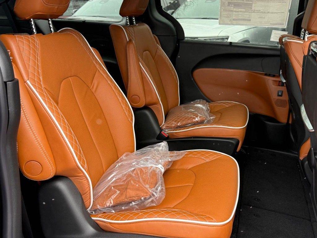 new 2026 Chrysler Pacifica car, priced at $53,529