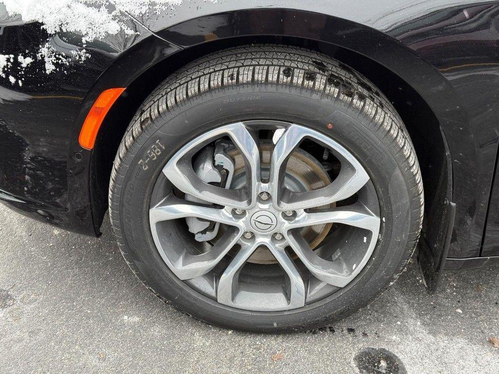 new 2026 Chrysler Pacifica car, priced at $53,529