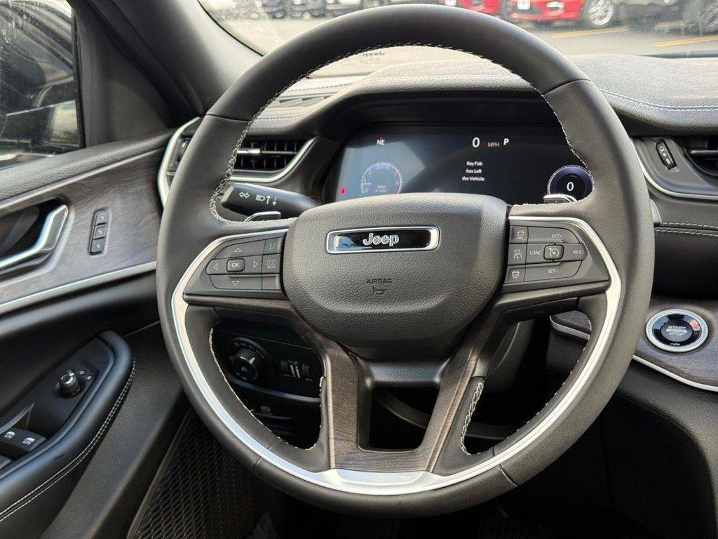 new 2025 Jeep Grand Cherokee L car, priced at $50,242