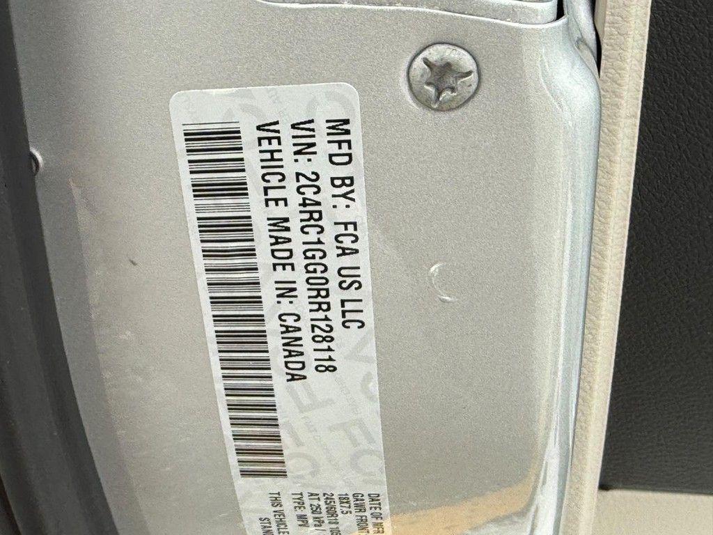 used 2024 Chrysler Pacifica car, priced at $35,355