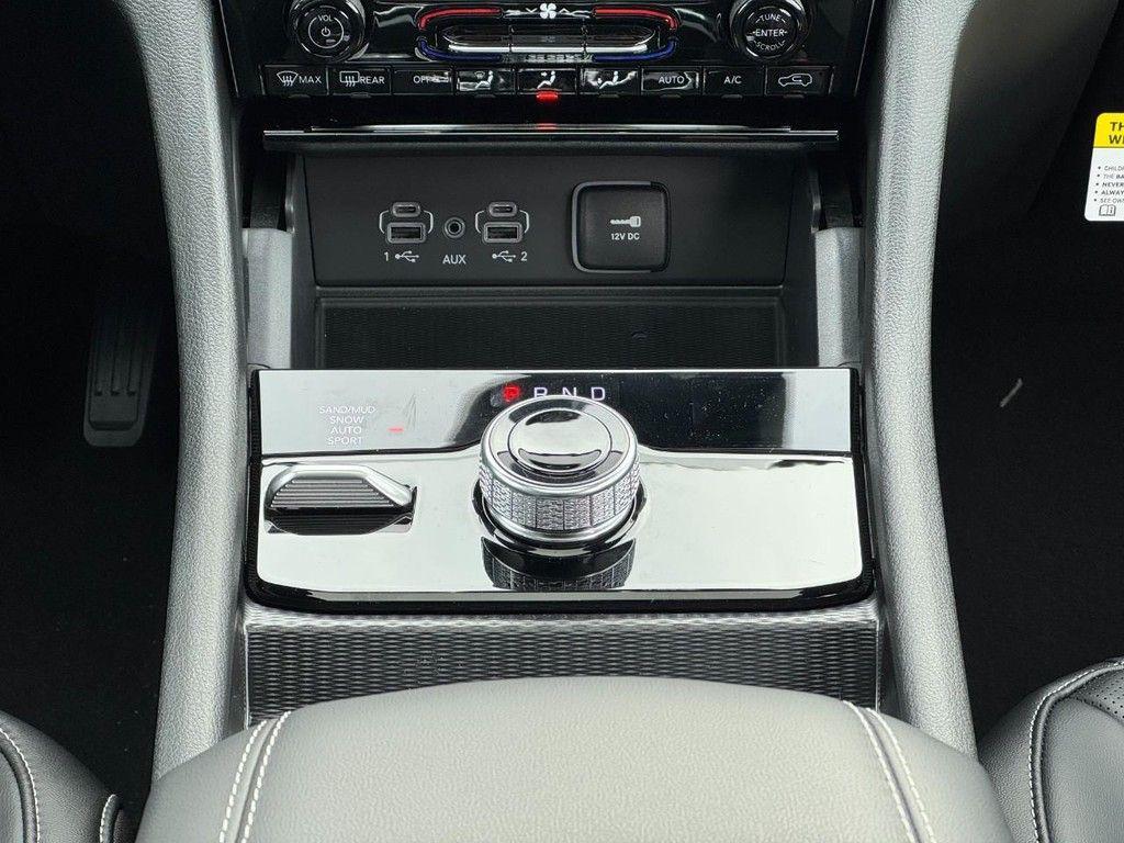 new 2025 Jeep Grand Cherokee car, priced at $48,000